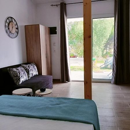 Апартаменти Studio Bakali Тороні Екстер'єр фото